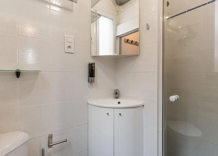 Rossini By Interhome *